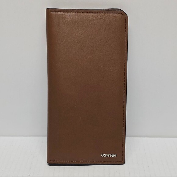 NEW Calvin Klein Tan Genuine Leather Breast Pocket Wallet CheckBook Card Holder - Picture 2 of 9